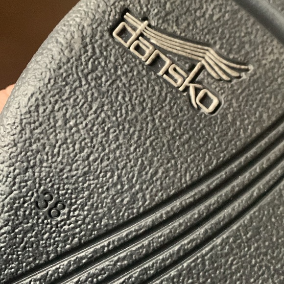 Like New! Dansko Mary Jane burgundy clogs size 38 (US size 7.5-8) - Picture 5 of 5